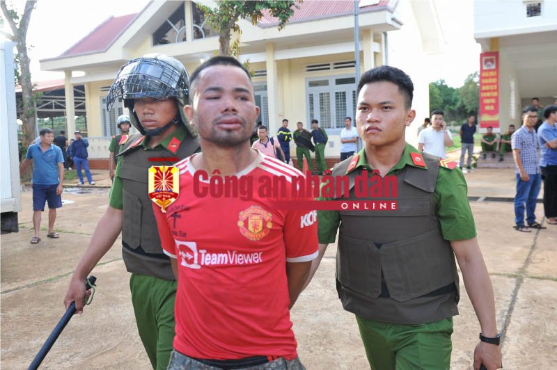 Vụ nổ súng ở Đăk Lăk: Kẻ cầm đầu là ai? Có bao nhiêu đối tượng? - Ảnh 5. Vụ nổ súng ở Đăk Lăk: Kẻ cầm đầu là ai? Có bao nhiêu đối tượng? - Ảnh 5.