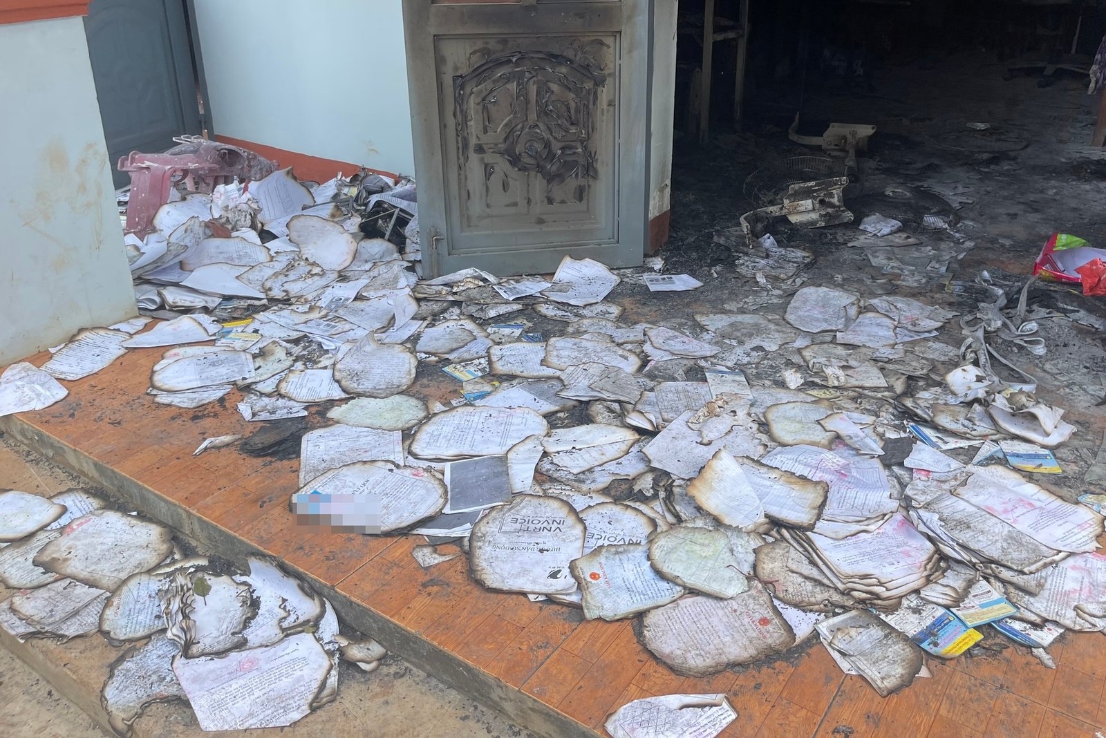Vụ tấn công ở Đắk Lắk: Khẩn trương sửa chữa trụ sở xã - 3 Vụ tấn công ở Đắk Lắk: Khẩn trương sửa chữa trụ sở xã - 3