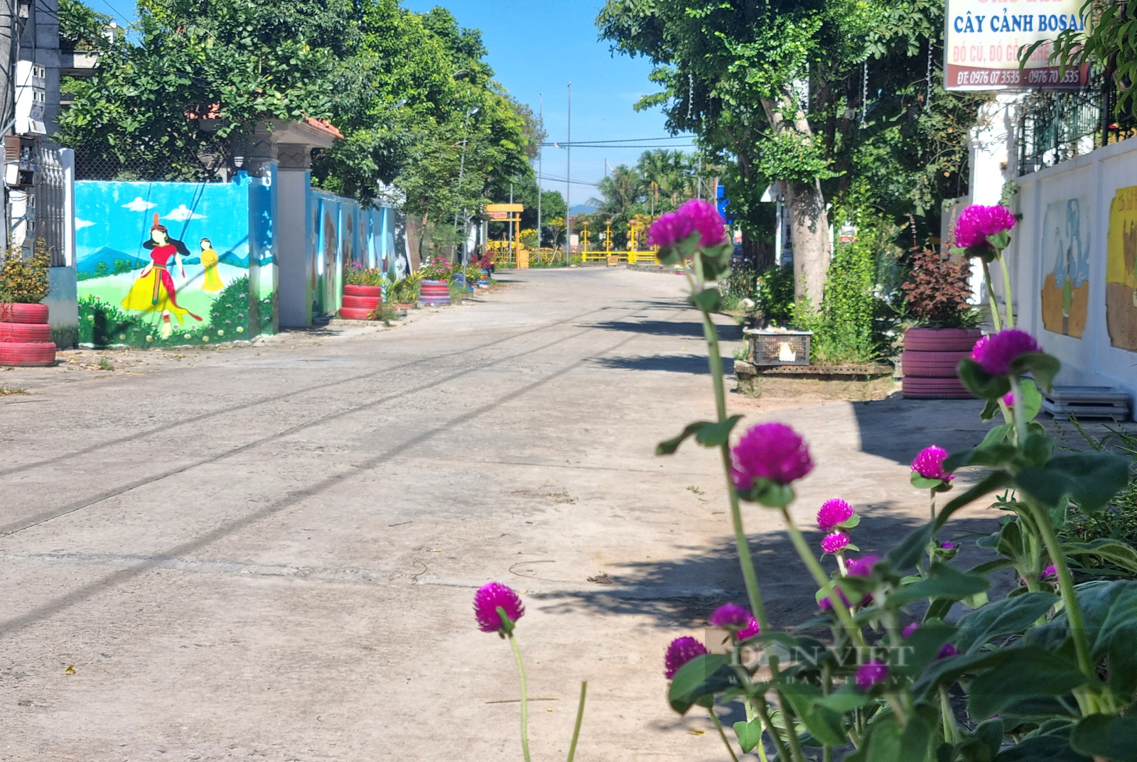 Con đường bích họa “đẹp như mơ” ở xã nông thôn mới tỉnh Ninh Bình - Ảnh 4. Con đường bích họa “đẹp như mơ” ở xã nông thôn mới tỉnh Ninh Bình - Ảnh 4.