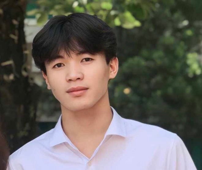 Bố tâm thần, mẹ mất sớm, nam sinh chưa từng đi học thêm đạt thủ khoa khối B