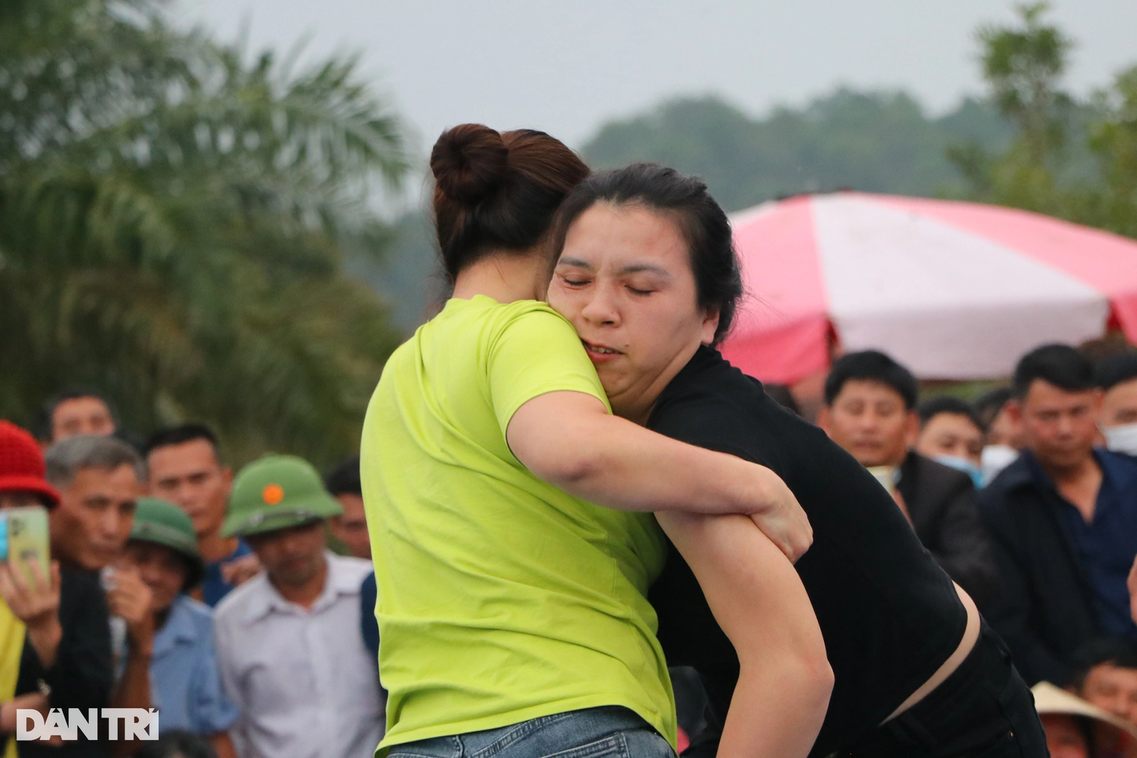 Nữ đô vật xinh đẹp thắng liên tiếp 4 trận: Chồng đẩy tôi vào sới - 5 Nữ đô vật xinh đẹp thắng liên tiếp 4 trận: Chồng đẩy tôi vào sới - 5