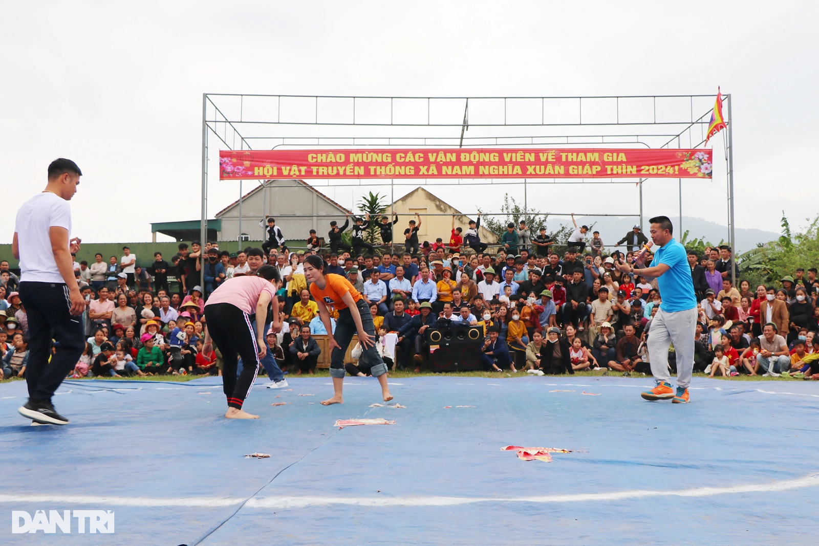Nữ đô vật xinh đẹp thắng liên tiếp 4 trận: Chồng đẩy tôi vào sới - 1 Nữ đô vật xinh đẹp thắng liên tiếp 4 trận: Chồng đẩy tôi vào sới - 1
