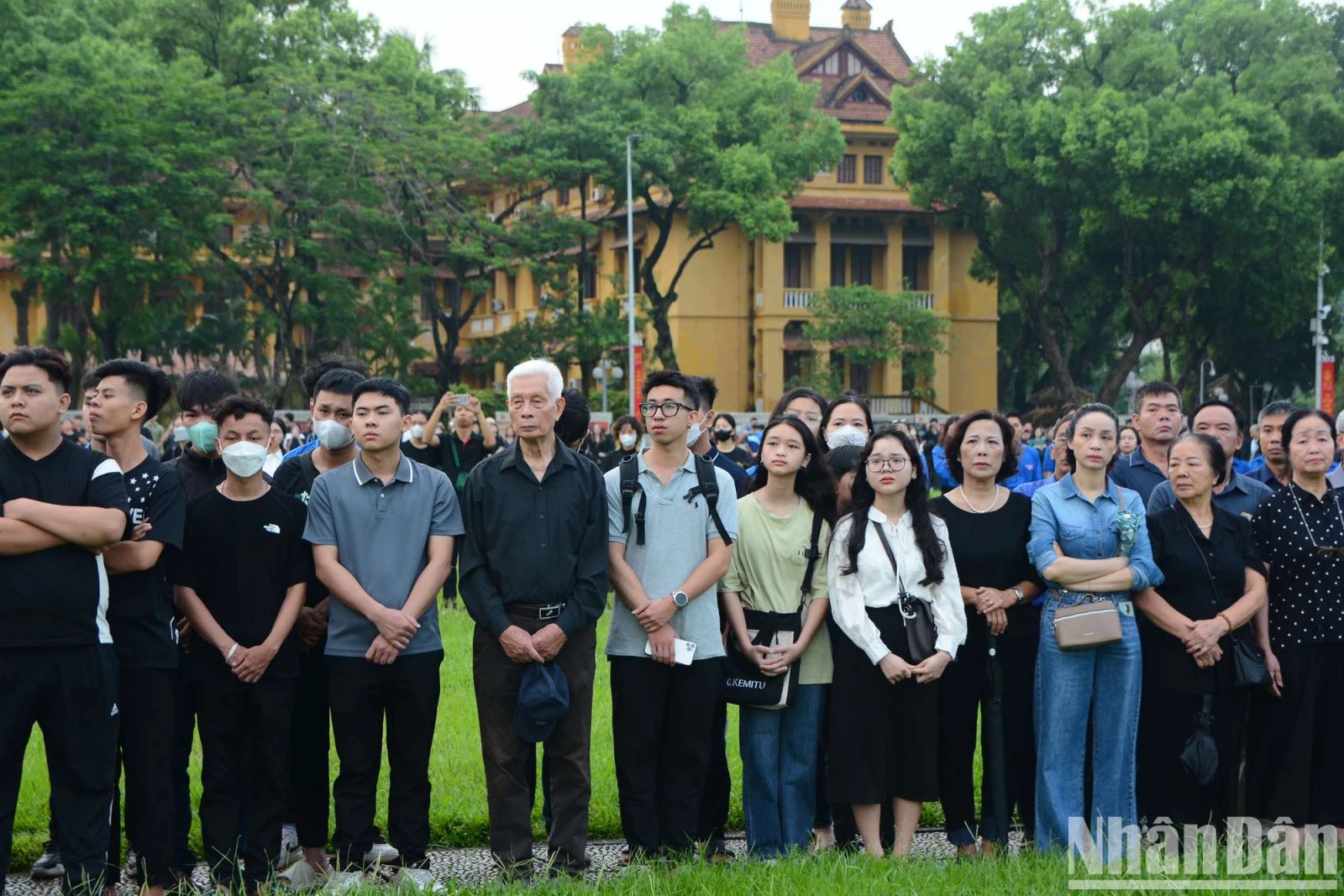 [Ảnh] Lễ thượng cờ theo nghi thức Quốc tang ở Quảng trường Ba Đình ảnh 16