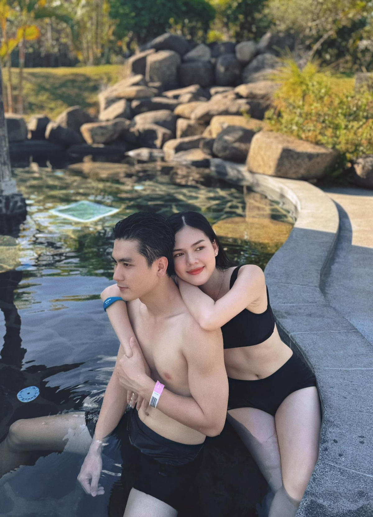 Nhan sắc Ngọc Trinh khi mang thai con đầu lòng Ảnh 6