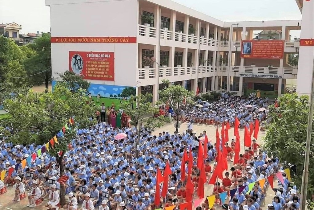 Đình chỉ cô giáo bị phụ huynh tố xúc phạm học sinh, ép đi học thêm - 1 Đình chỉ cô giáo bị phụ huynh tố xúc phạm học sinh, ép đi học thêm - 1