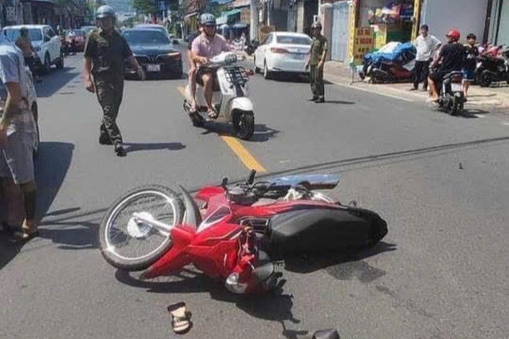 Người phụ nữ ở Vũng Tàu tử vong do tài xế mở cửa ô tô đột ngột - 1 Người phụ nữ ở Vũng Tàu tử vong do tài xế mở cửa ô tô đột ngột - 1