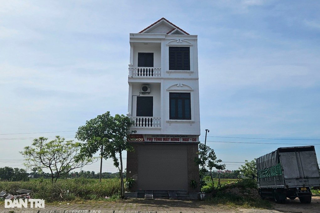 Xây nhầm nhà 3 tầng lên đất... người khác - 1 Xây nhầm nhà 3 tầng lên đất... người khác - 1