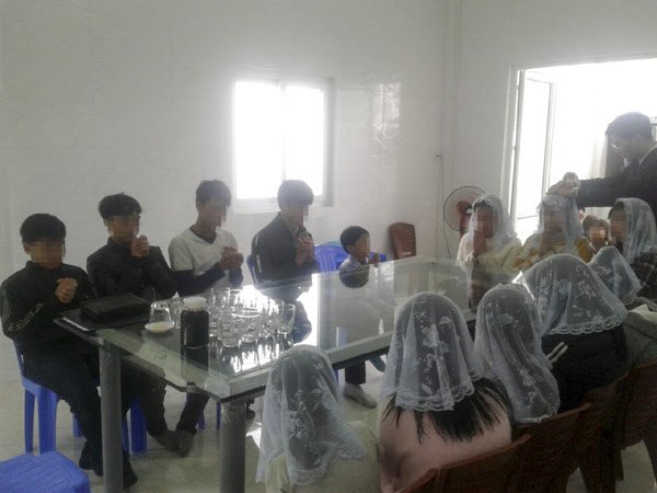 Hội thánh của Đức Chúa Trời Mẹ bị tỉnh Quảng Trị ngăn chặn- Ảnh 2. Hội thánh của Đức Chúa Trời Mẹ bị tỉnh Quảng Trị ngăn chặn- Ảnh 2.