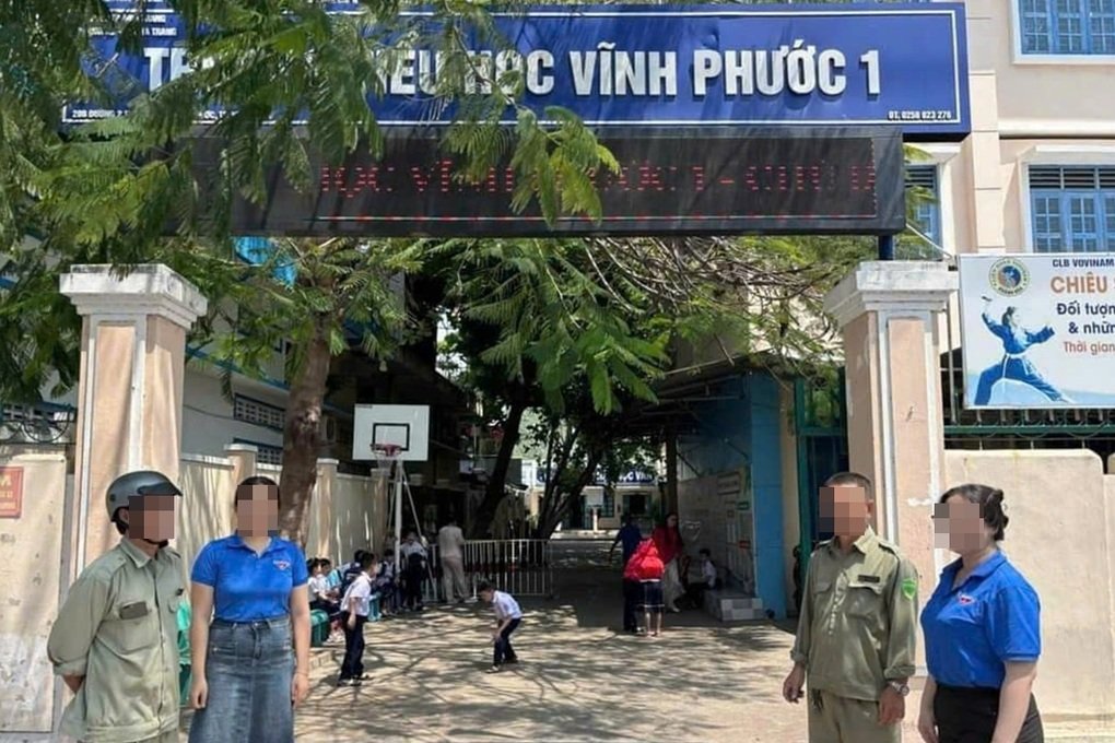 Nữ giáo viên tiểu học trình báo bị 2 nam giới làm nhục giữa sân trường - 1 Nữ giáo viên tiểu học trình báo bị 2 nam giới làm nhục giữa sân trường - 1