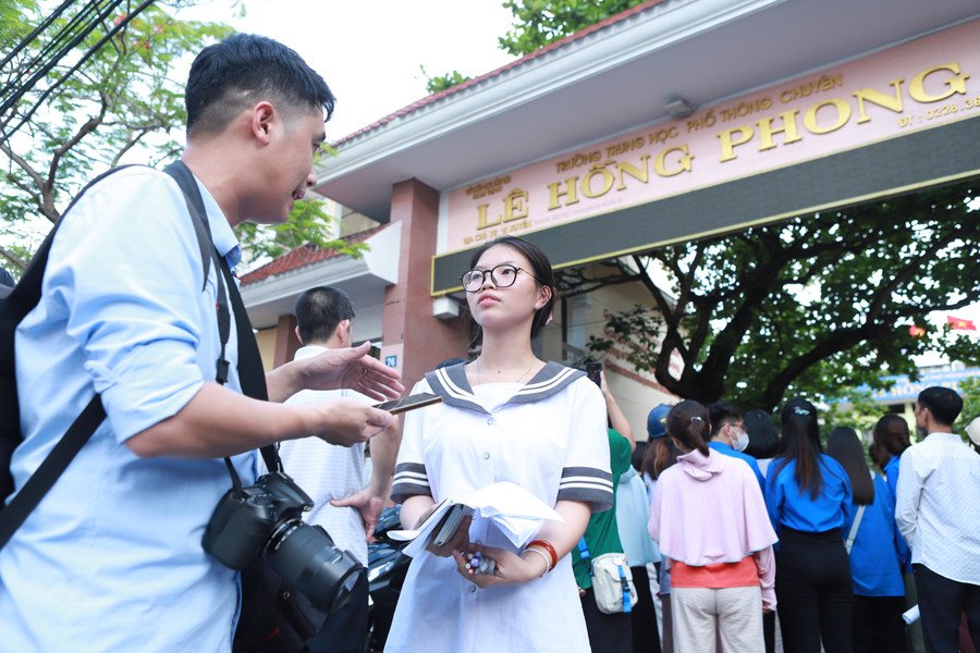 Trường THPT chuyên Lê Hồng Phong - một trong ba trường THPT chuyên có bề dày truyền thống của tỉnh Ninh Bình. Ảnh: Đình Tuệ. le-hong-phong.jpg
