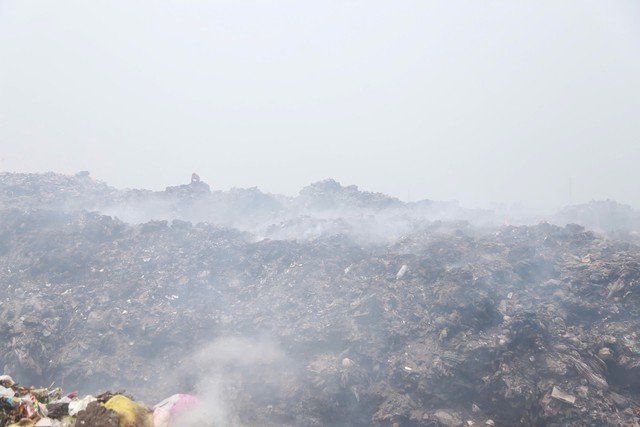 'Địa ngục khói rác' tra tấn người dân xã Vạn Thắng và khu dân cư khác ở Ninh Bình - Ảnh 5.