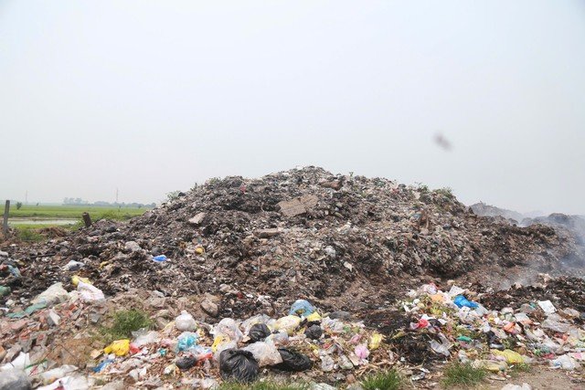 'Địa ngục khói rác' tra tấn người dân xã Vạn Thắng và khu dân cư khác ở Ninh Bình - Ảnh 7.